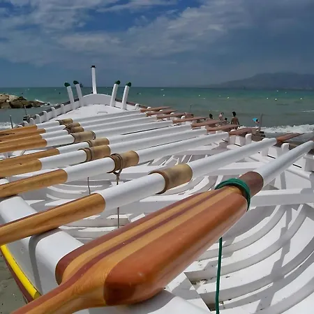 Arenas Del Piso En Playas Del Palo * Málaga